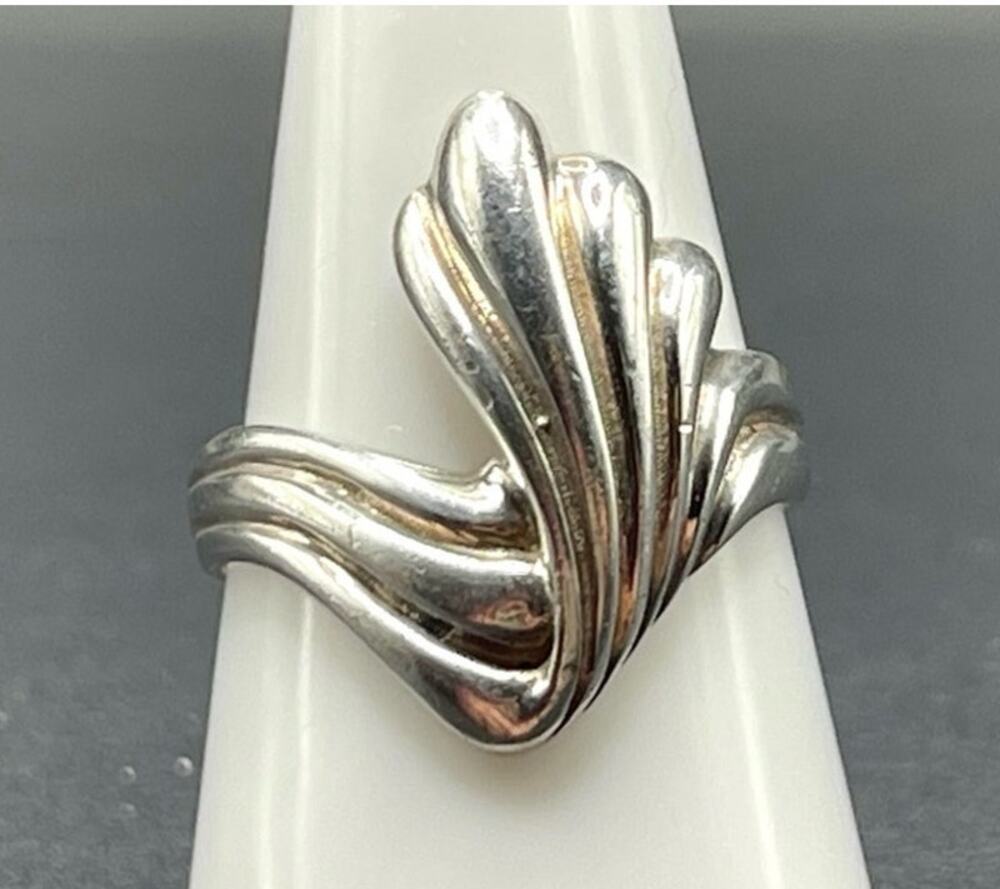 Sterling Silver Ring Band Size 7.75 Marked 925 Modernist Design 6.20g Freeform